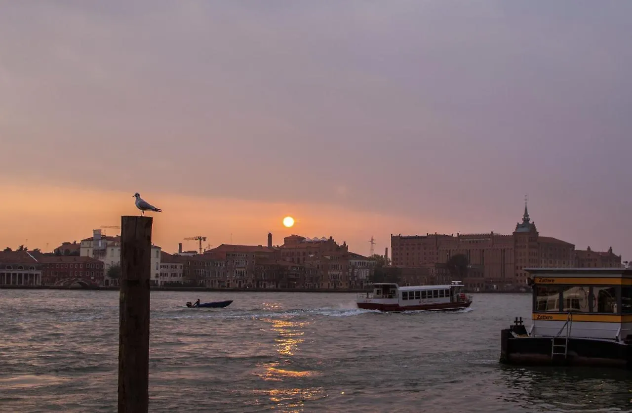 Appartamento Zattere Design Loft R&R Venezia 0*,  Italia